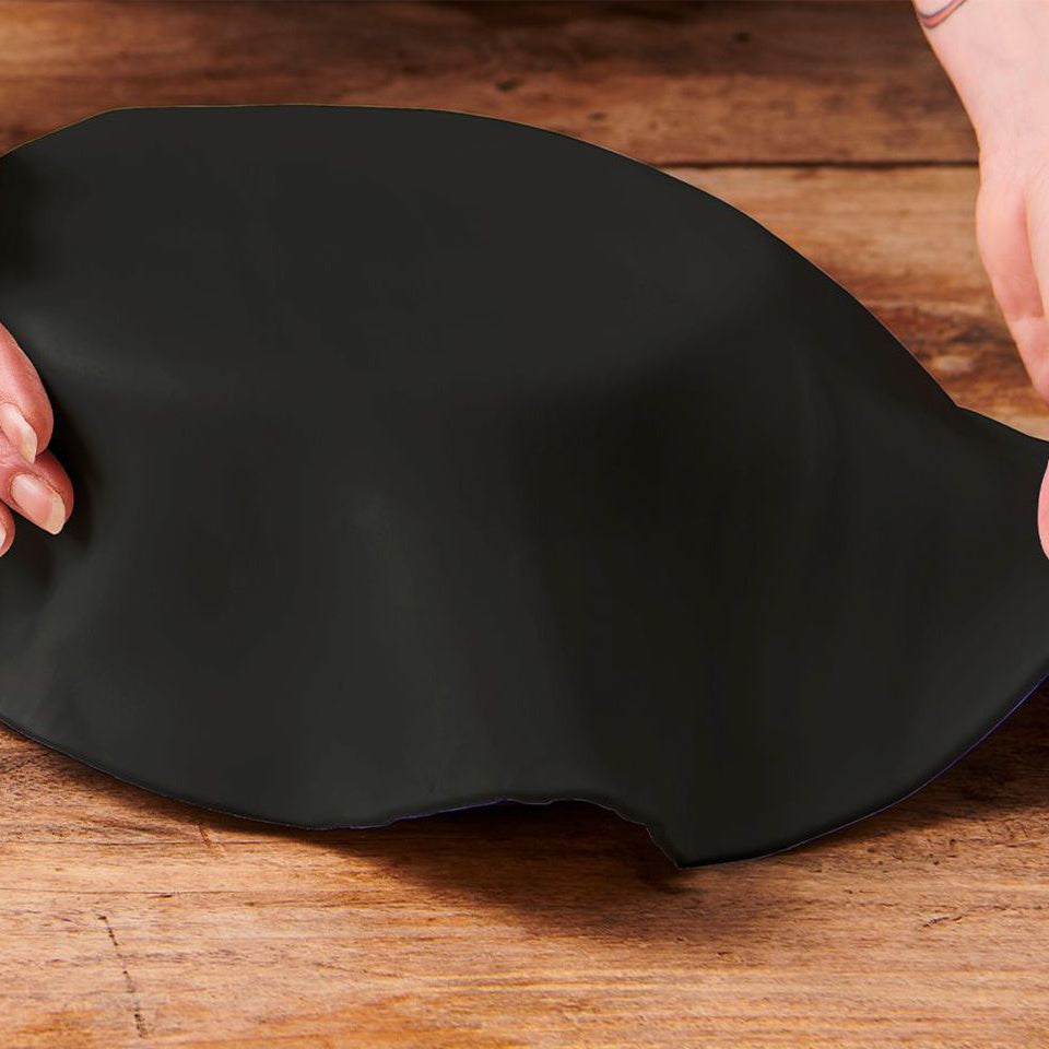 FunCakes Fondantdecke raven black fertig ausgerollt 36cm