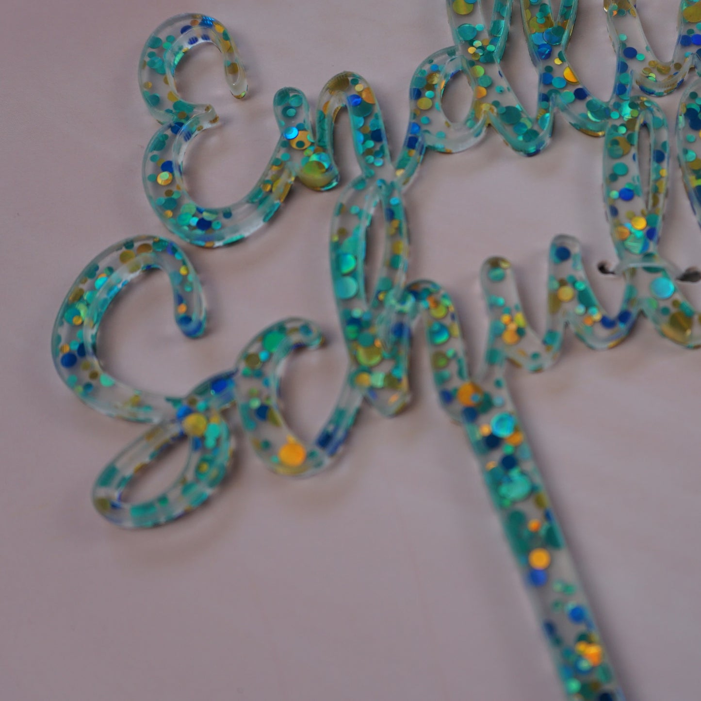 Endlich Schulkind türkis, grün, gelb gepunktet