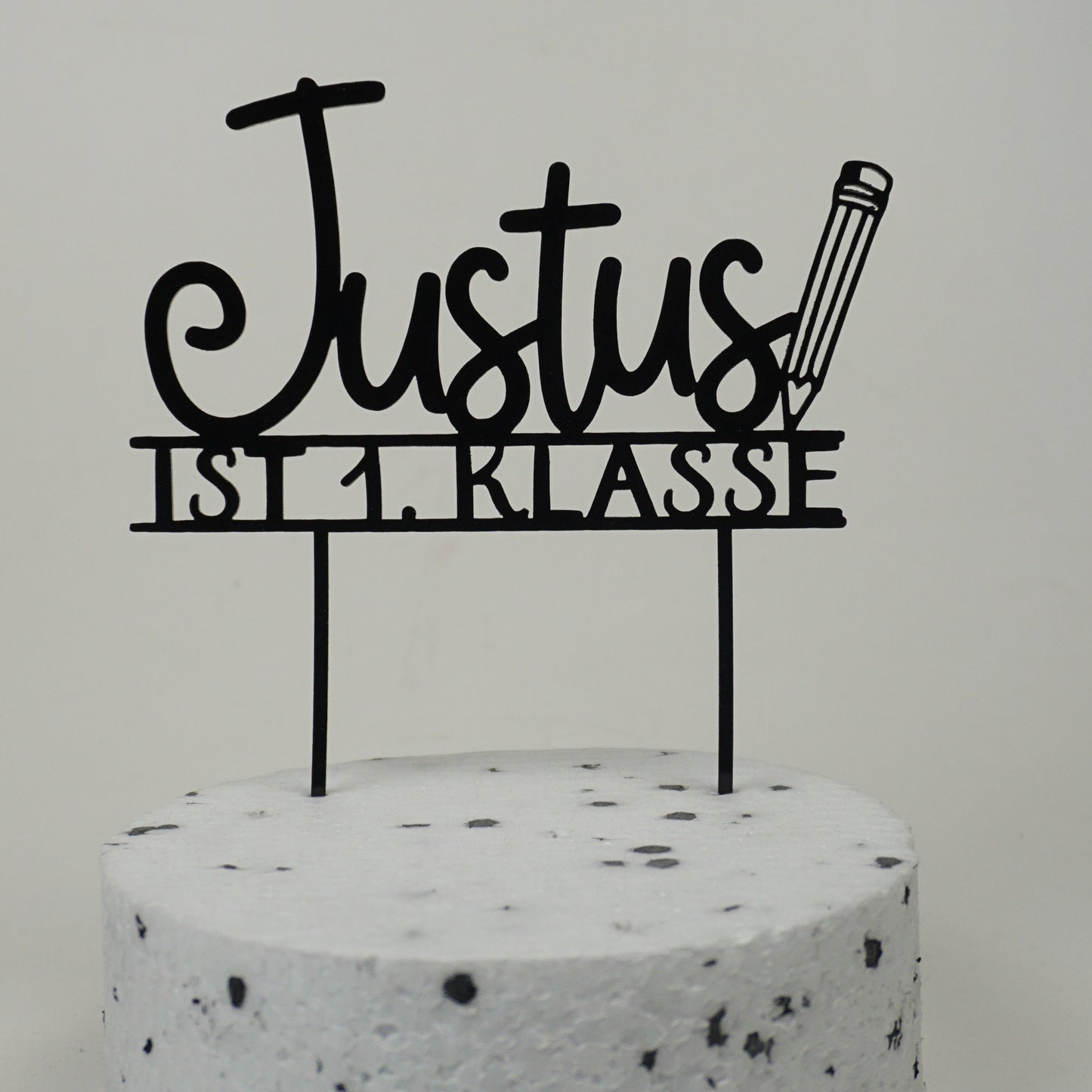 Schulkind NAME "Ist 1. Klasse" - personalisierter Caketopper