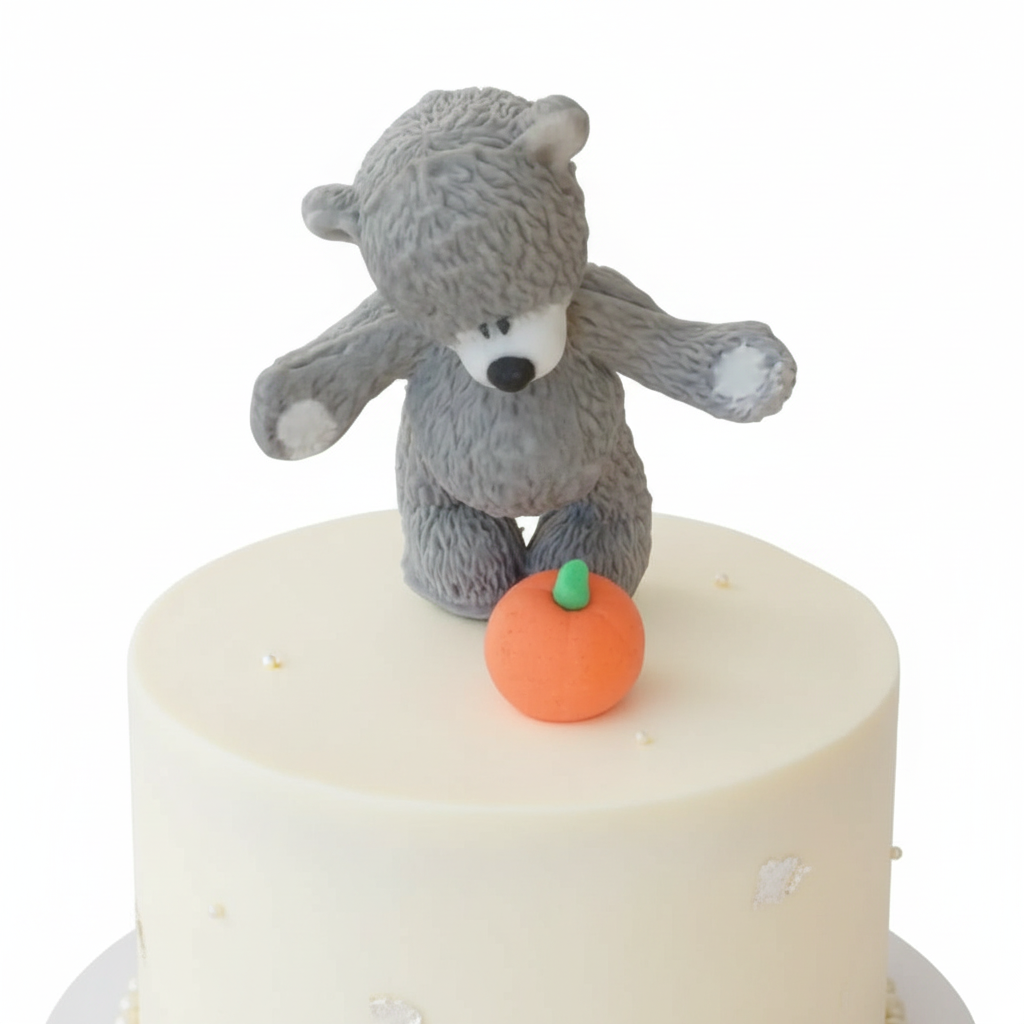 Knuddelbär stehend mit Kürbis – Tortendekoration