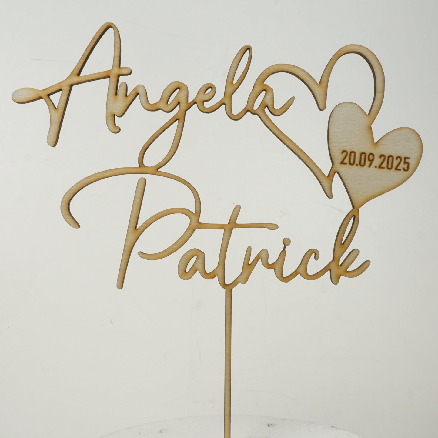 Personalisierter Topper zur Hochzeit oder sonstige Anlässe mit Namen und Herz
