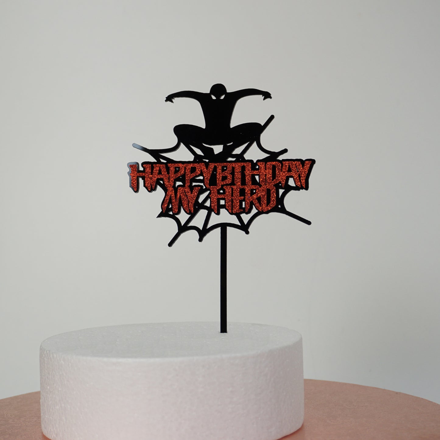 Spiderman Dekoration mit Glitzerschrift